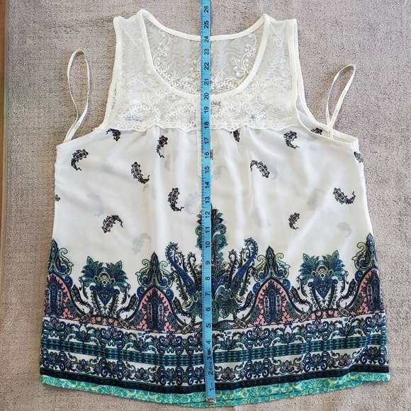 Set of 2 Sheer Tank Tops - Picture 11 of 16